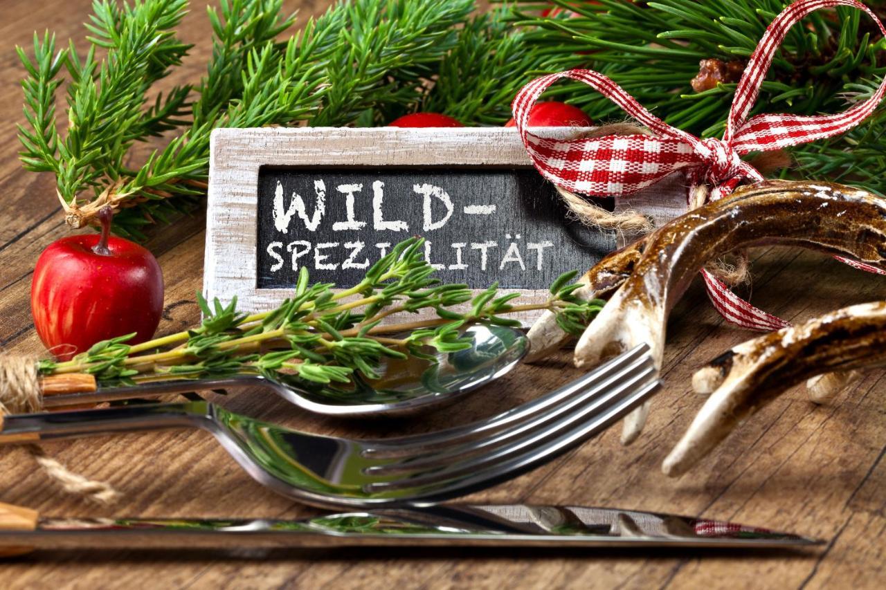 Hotel Merkurwald - Restaurant Wolpertinger Μπάντεν-Μπάντεν Εξωτερικό φωτογραφία